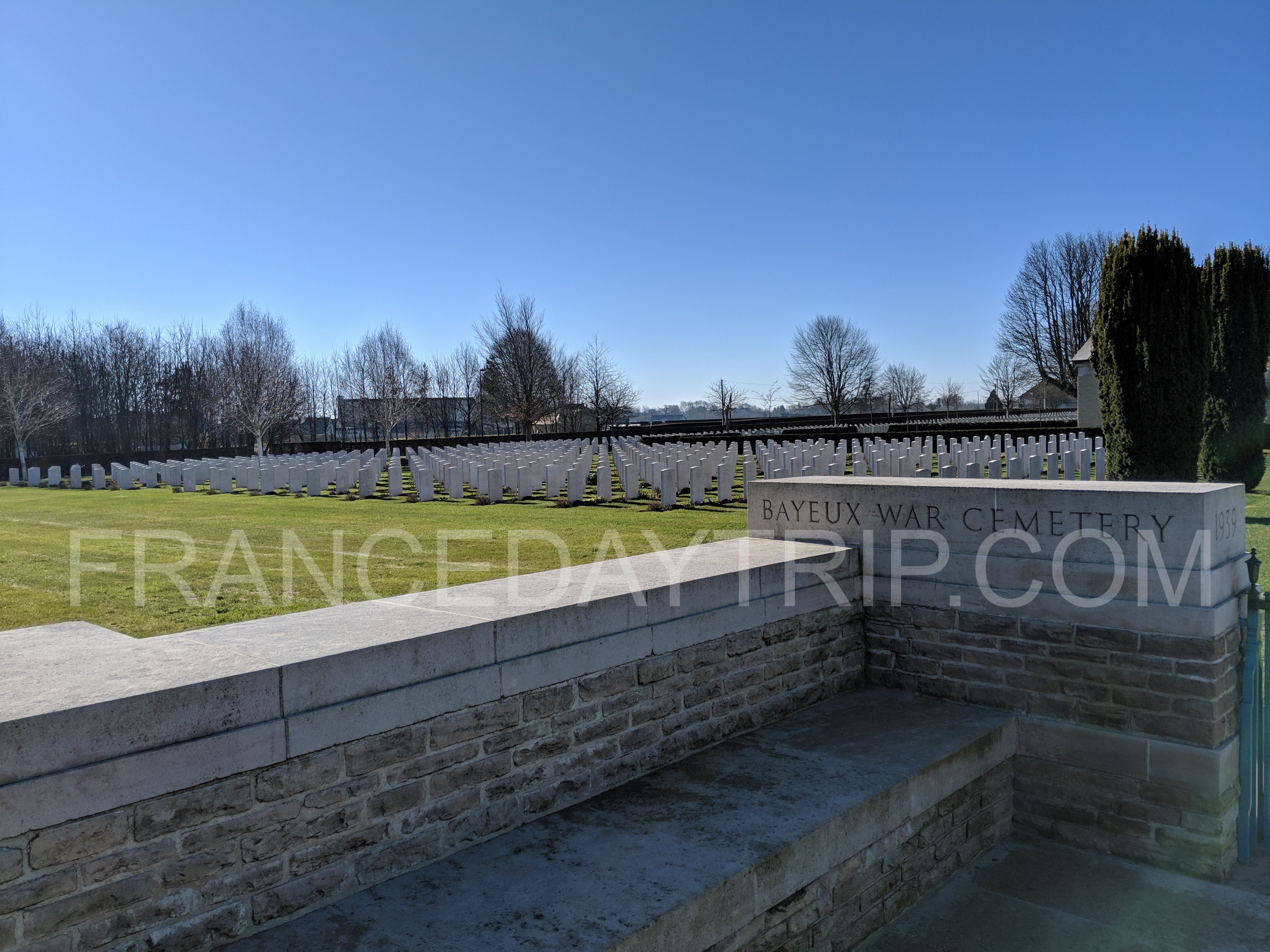 Bayeux-war-cemetry
