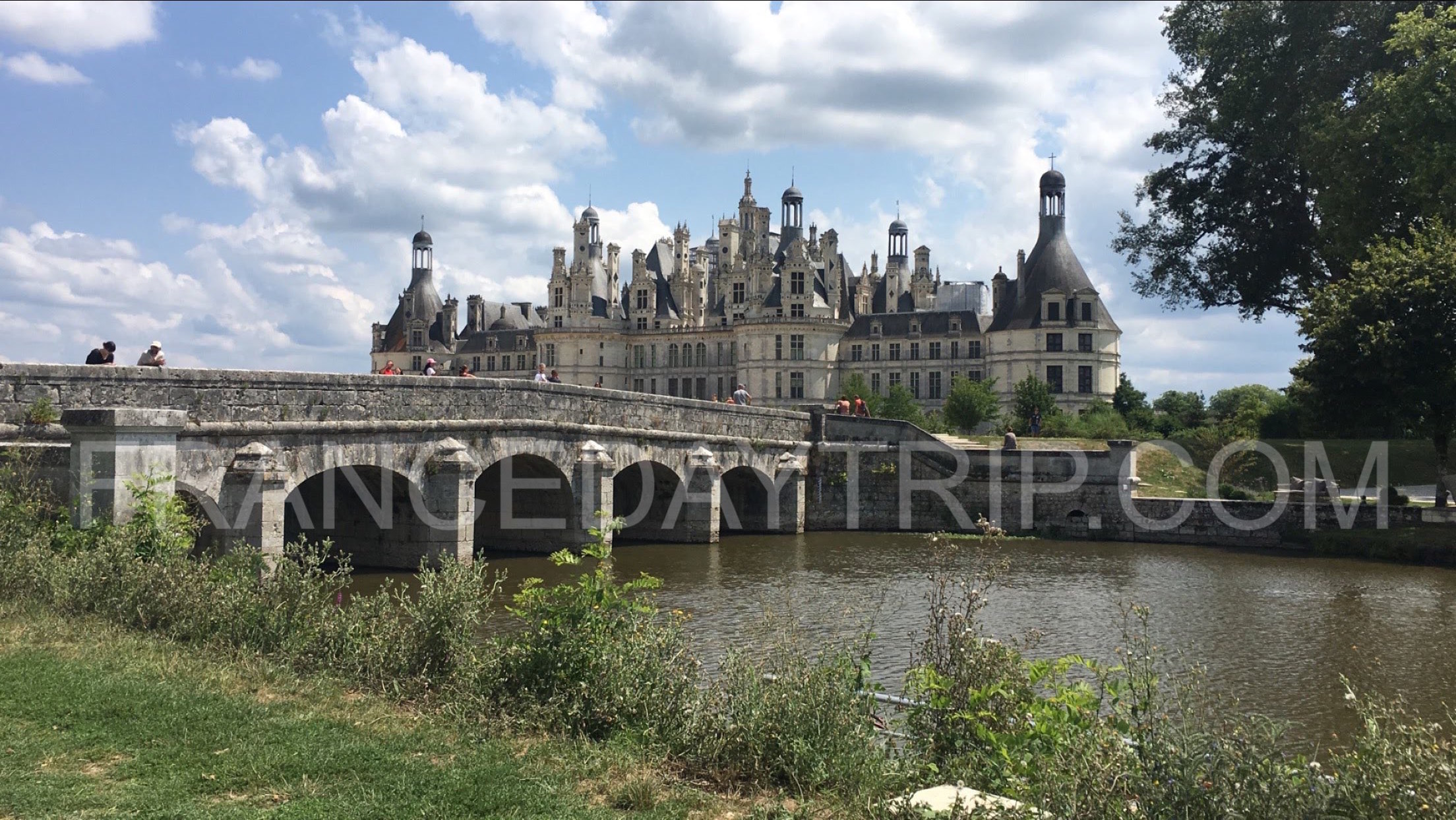 Chambord-castle-loire-valley