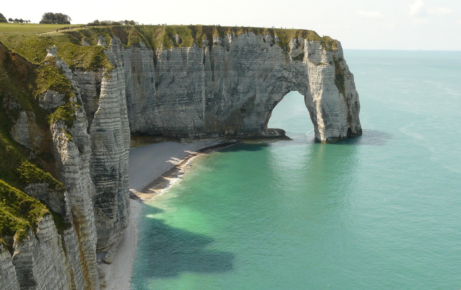Etretat-cliff-beach
